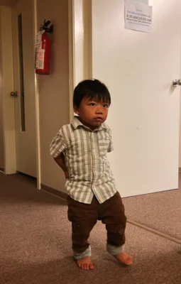 isaac scratching his bum bum